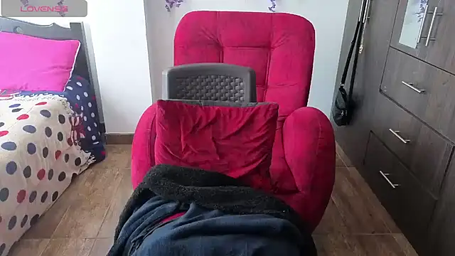 Snapshot of xxsexycutexxx chatting on November 2025 12:09:02 PM xxsexycutexxx online show from November 2025 12:09:02 PM