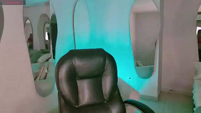 Snapshot of AmaiaHaywood chatting on November 2025 04:39:01 AM AmaiaHaywood online show from November 2025 04:39:01 AM