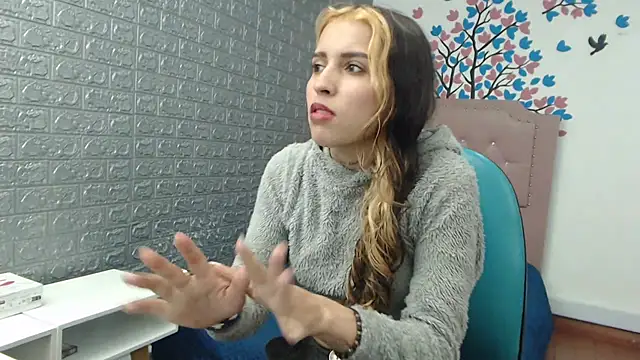 AngelaTurizo online show from November 2025 08:13:02 PM