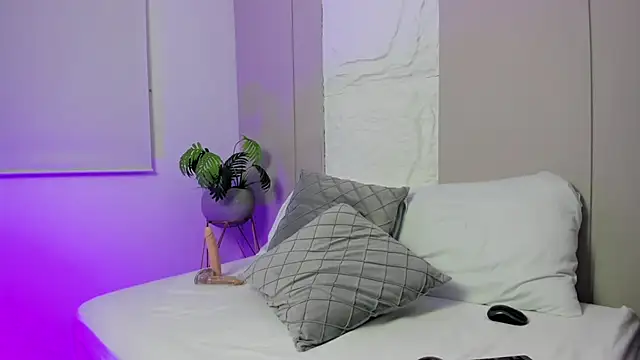 Snapshot of dalila_harris chatting on March 2026 07:32:02 PM dalila harris online show from March 2026 07:32:02 PM