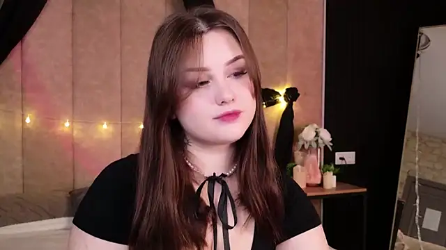 Snapshot of Kendra_Parlow chatting on October 2025 08:21:01 PM Kendra Parlow online show from October 2025 08:21:01 PM