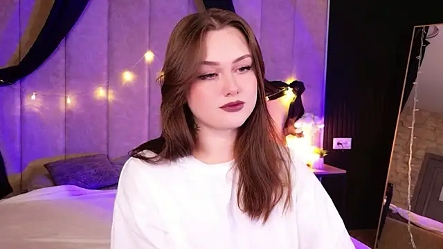 Kendra Parlow online show from November 2025 08:35:02 PM