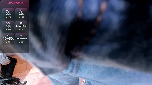 Daphne chers online show from October 2025 07:35:01 PM