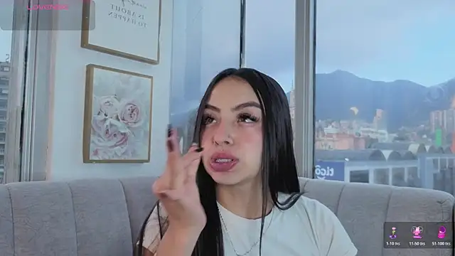 Daphne chers online show from March 2026 09:31:01 PM