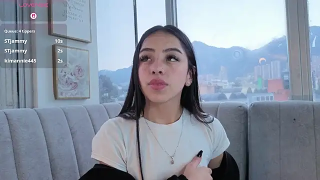 Daphne chers online show from March 2026 03:37:02 PM