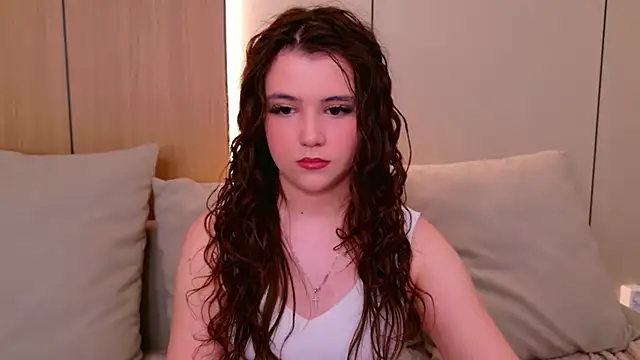 Pauline Heaven online show from April 2026 05:43:02 AM