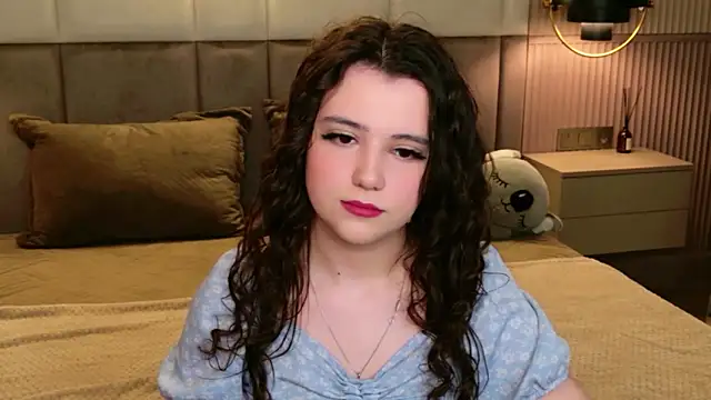 Pauline Heaven online show from February 2026 06:26:01 AM