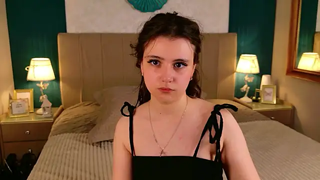 Pauline Heaven online show from May 2026 05:40:02 AM
