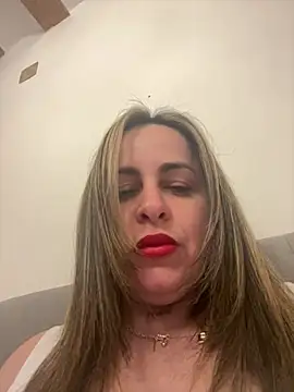 Snapshot of laarti chatting on January 2026 07:40:01 PM laarti online show from January 2026 07:40:01 PM