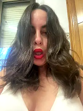 Snapshot of laarti chatting on December 2025 04:30:01 PM laarti online show from December 2025 04:30:01 PM