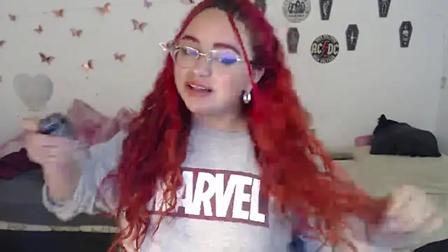 Snapshot of EstefyTabbo chatting on December 2025 09:31:02 PM EstefyTabbo online show from December 2025 09:31:02 PM