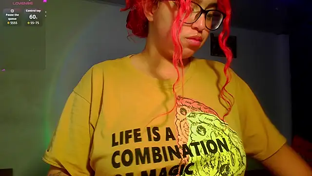 EstefyTabbo online show from April 2026 11:09:02 PM