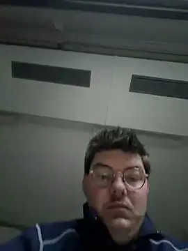 colin1277 online show from April 2026 04:50:04 AM