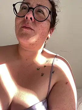 Snapshot of SweetRomina chatting on March 2026 03:30:02 PM SweetRomina online show from March 2026 03:30:02 PM