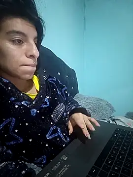 Ariell Kieran online show from November 2025 05:41:01 AM