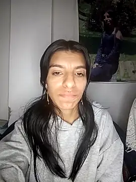 Ariell Kieran online show from October 2025 04:13:01 AM