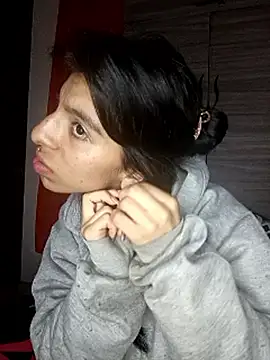 Ariell Kieran online show from September 2025 07:55:02 AM