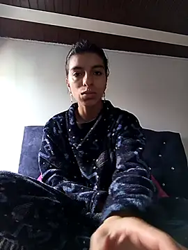 Ariell Kieran online show from March 2025 02:34:02 PM