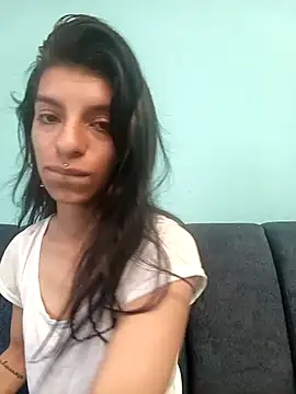 Ariell Kieran online show from October 2025 05:56:02 PM