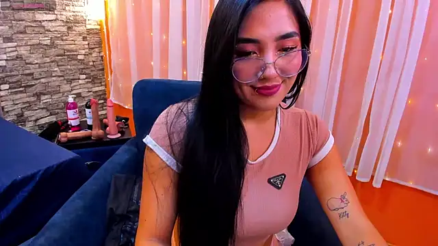 Enyel valmina online show from March 2025 09:09:02 PM