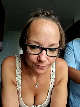 Snapshot of Fuxy-love69 chatting on June 2026 01:00:02 PM Fuxy-love69 online show from June 2026 01:00:02 PM
