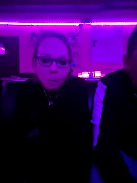 Fuxy-love69 online show from December 2025 10:20:01 PM