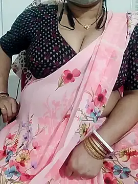 Snapshot of o-radha chatting on February 2025 12:22:02 PM o-radha online show from February 2025 12:22:02 PM
