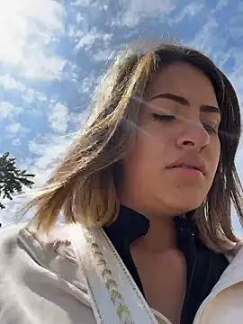 Andrea18 blonde online show from November 2025 03:34:02 PM