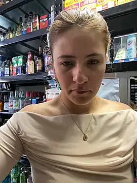 Andrea18 blonde online show from June 2026 09:09:02 PM