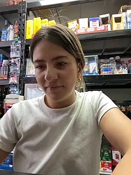 Andrea18 blonde online show from April 2026 02:34:01 PM