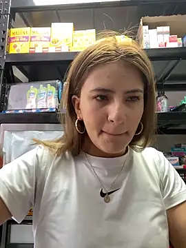 Andrea18 blonde online show from June 2026 03:13:01 PM