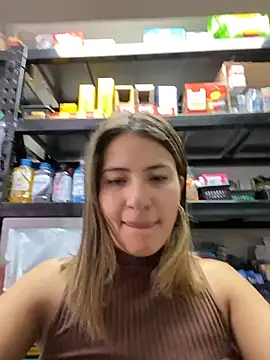 Andrea18 blonde online show from February 2026 01:44:01 PM