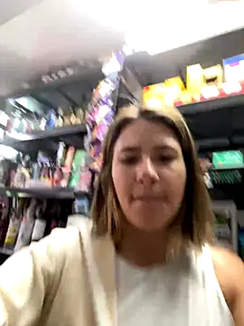 Andrea18 blonde online show from October 2025 02:04:01 PM