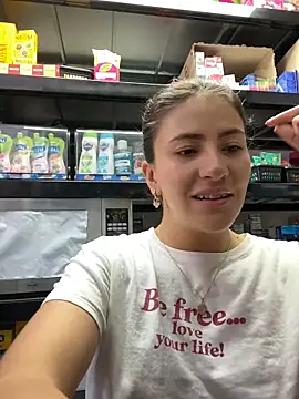 Andrea18 blonde online show from May 2026 03:34:02 PM