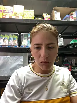 Andrea18 blonde online show from June 2026 03:00:01 PM