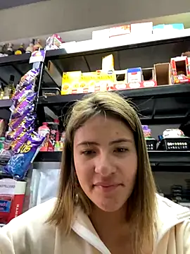 Andrea18 blonde online show from November 2025 03:05:01 PM