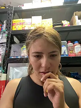 Andrea18 blonde online show from June 2026 03:46:01 PM
