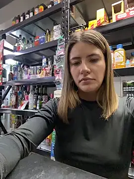 Andrea18 blonde online show from February 2026 04:40:01 PM