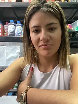 Andrea18 blonde online show from December 2025 03:05:01 PM