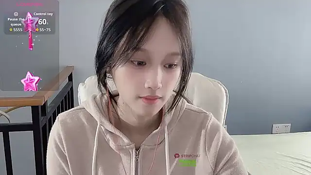 xunian71O online show from February 2026 02:44:02 AM