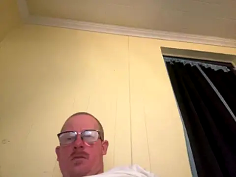 Snapshot of ClimbedCaelum chatting on November 2025 06:36:02 AM ClimbedCaelum online show from November 2025 06:36:02 AM