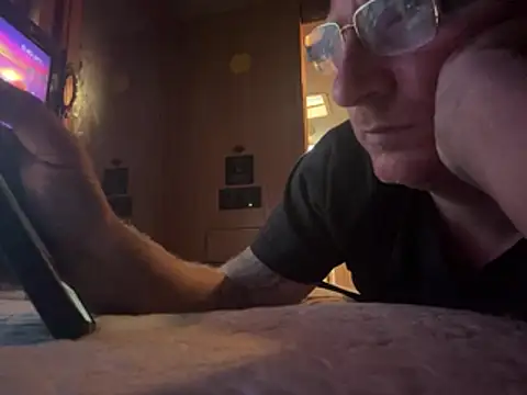 ClimbedCaelum online show from April 2026 11:42:02 PM