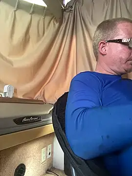 ClimbedCaelum online show from April 2026 08:04:02 PM