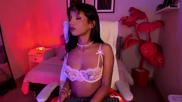 Gigi Strawberry online show from February 2026 04:46:01 AM