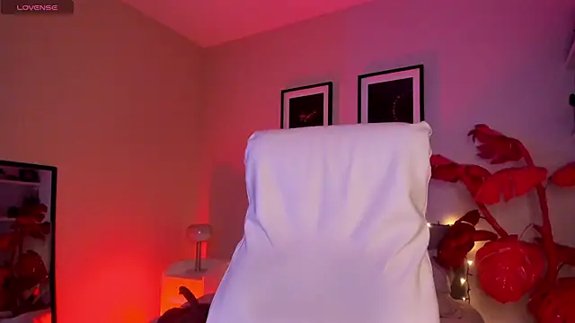 Gigi Strawberry online show from February 2026 05:36:02 AM