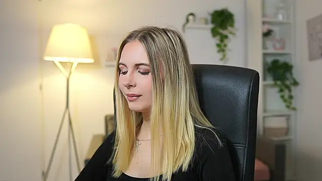 catecrago  online show from December 2025 09:14:01 AM