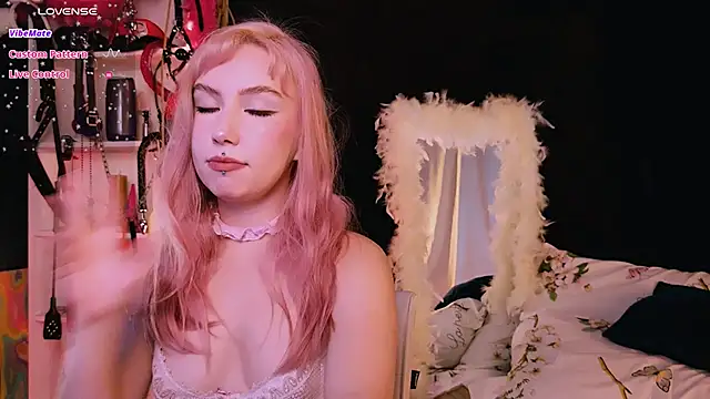 Snapshot of Bibi_Iva chatting on October 2025 09:10:01 AM Bibi Iva online show from October 2025 09:10:01 AM