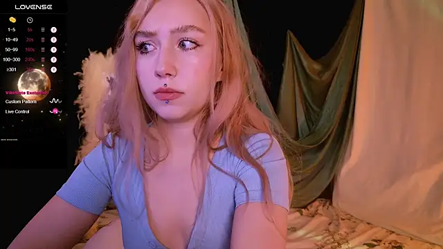 Snapshot of Bibi_Iva chatting on November 2025 07:07:01 PM Bibi Iva online show from November 2025 07:07:01 PM