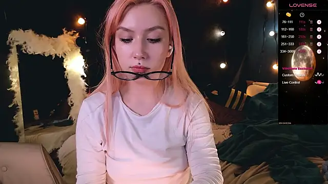 Bibi Iva online show from May 2026 07:10:02 PM