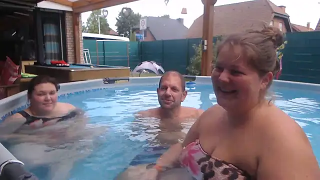 Lars-Lola online show from June 2026 02:34:01 PM